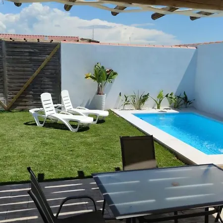 Con Piscina Privada Y Cerca Del Mar, Mire Fotos Y Elija El Suyo, Le Esperamos Casa de Férias Chiclana de la Frontera
