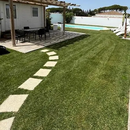 Con Piscina Privada Y Cerca Del Mar, Mire Fotos Y Elija El Suyo, Le Esperamos Casa de Férias Chiclana de la Frontera