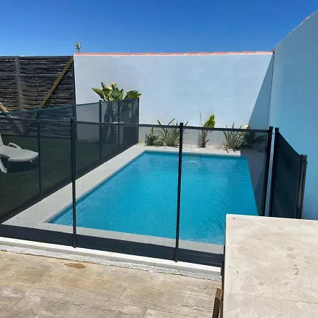 Con Piscina Privada Y Cerca Del Mar, Mire Fotos Y Elija El Suyo, Le Esperamos Casa de Férias
