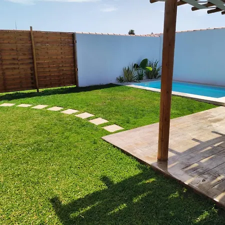 Con Piscina Privada Y Cerca Del Mar, Mire Fotos Y Elija El Suyo, Le Esperamos * Chiclana de la Frontera