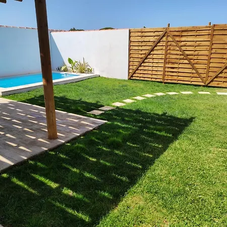 Nyaraló Con Piscina Privada Y Cerca Del Mar, Mire Fotos Y Elija El Suyo, Le Esperamos *