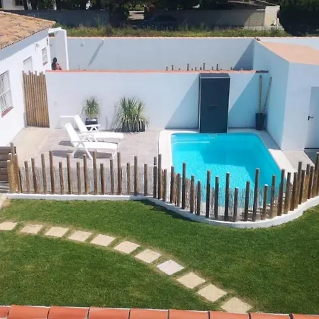 Casa de Férias Con Piscina Privada Y Cerca Del Mar, Mire Fotos Y Elija El Suyo, Le Esperamos Chiclana de la Frontera