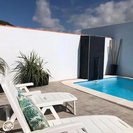 Con Piscina Privada Y Cerca Del Mar, Mire Fotos Y Elija El Suyo, Le Esperamos Chiclana de la Frontera
